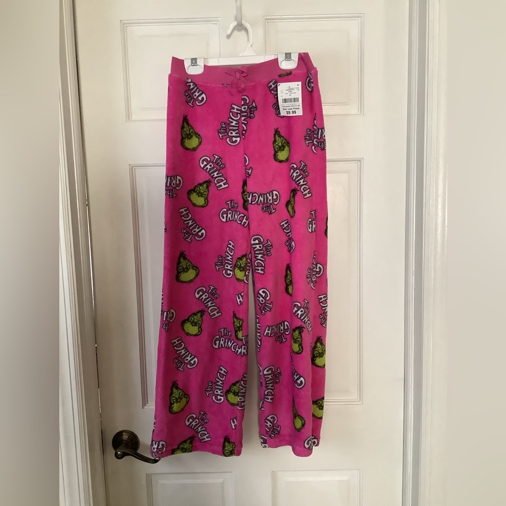 2 pair fluffy elastic waist pajama pants with winter theme print throughout